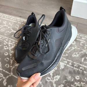 Lululemon blissfeel trail shoes